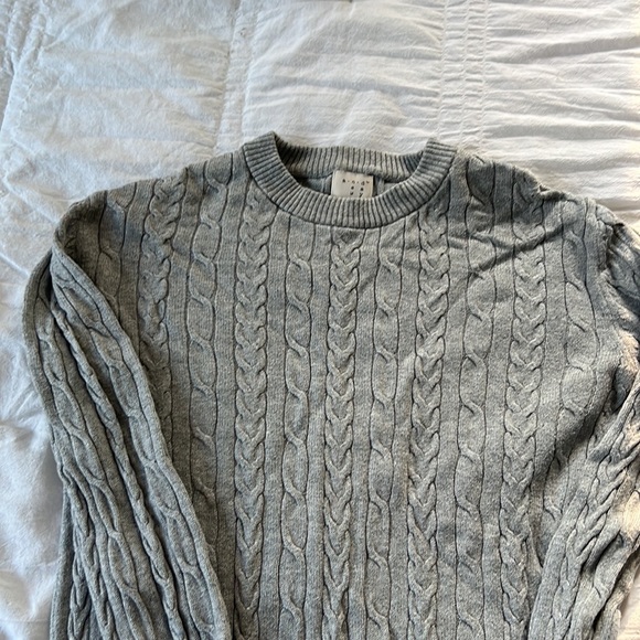 Cable Knit Classic Sweater - Picture 2 of 3